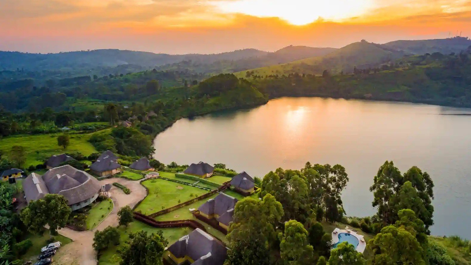 Fn Uganda Cratersafar | Orugano Safaris Uganda